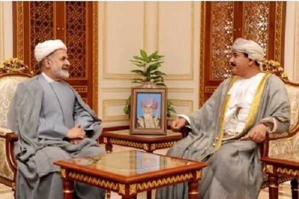 Iran, Oman discuss latest regional developments, COVID-19