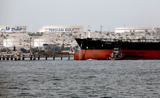 Enemies failed to cut off Iran’s oil exports: Zanganeh