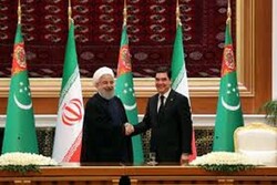 Iran, Turkmenistan emphasize developing bilateral coop.