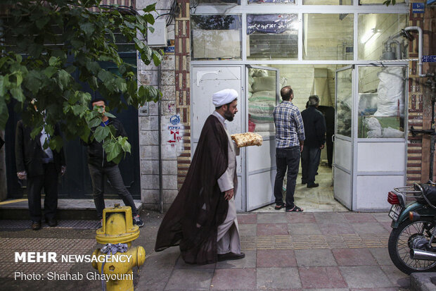اجواء شهر رمضان في ايران