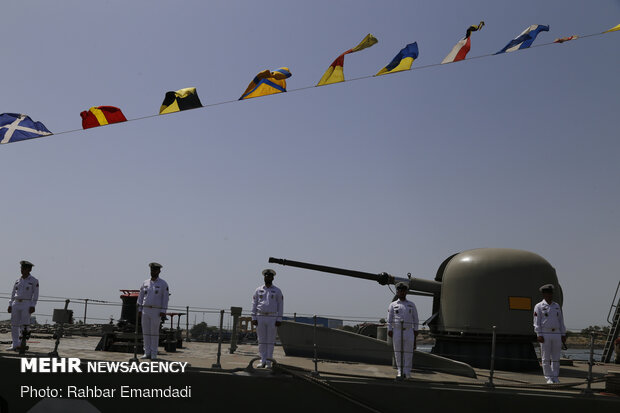 Iran's flag hoisted atop frigate Jamaran in Bandar Abbas