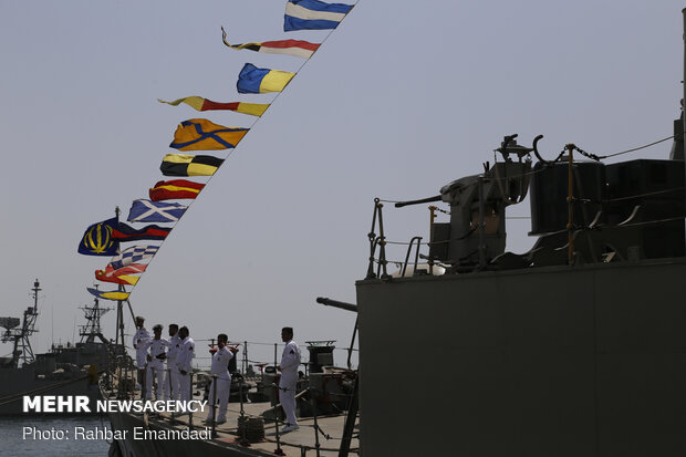 Iran's flag hoisted atop frigate Jamaran in Bandar Abbas