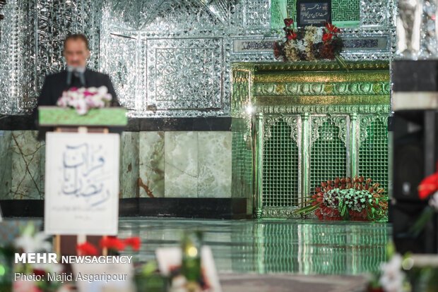 Quran recitation in Shah Abdol-Azim shrine during Ramadan