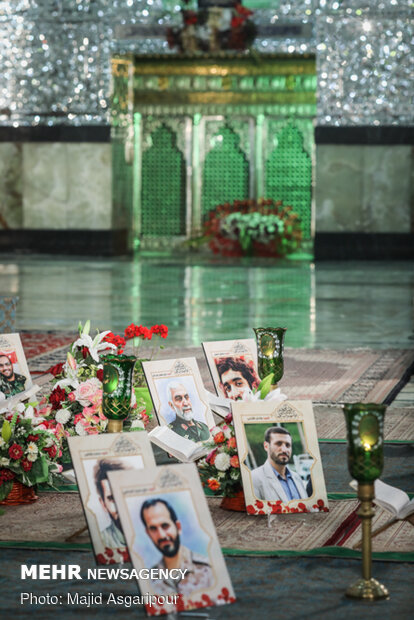 Quran recitation in Shah Abdol-Azim shrine during Ramadan