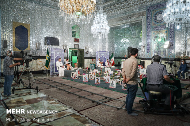 Quran recitation in Shah Abdol-Azim shrine during Ramadan