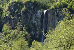 Meet Iran’s highest waterfall; Laton