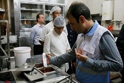 کرونا چگونه از موادغذایی منتقل می شود/ماندگاری ویروس در شیر