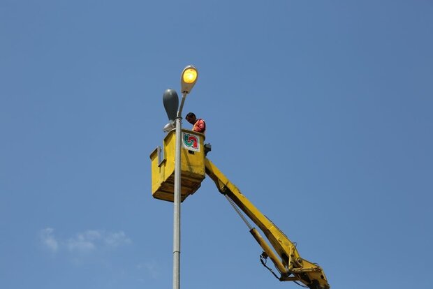 نگهداری ۱۸۵ کیلومتر سیستم روشنایی در جاده‌های اردبیل 