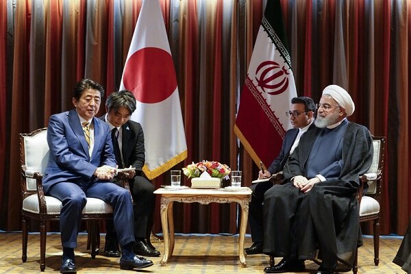 Rouhani, Abe stress need for coop. between Iran, Japan to fight coronavirus