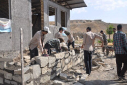 فعالیت ۵۰ جهادگر البرزی در منطقه زلزله‌زده سی‌سخت