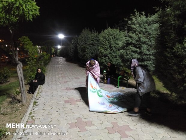 حضور مردم در خیابان ها پس از زلزله تهران