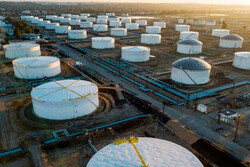 کاهش 4 درصدی قیمت نفت ایران در بازارهای جهانی