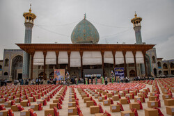 82,000 foodstuff packages distributed in Shiraz