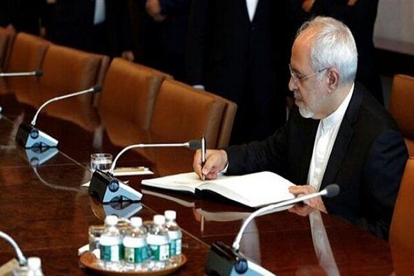 Zarif pens letter to UNSC on US push for 'snapback' sanctions