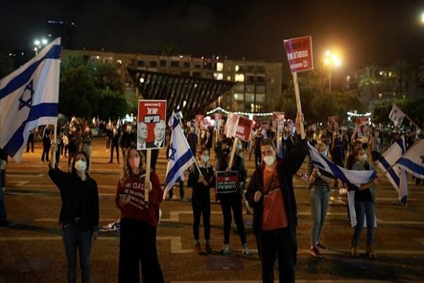 Tel Aviv'de Netanyahu-Gantz hükümeti karşıtı gösteri