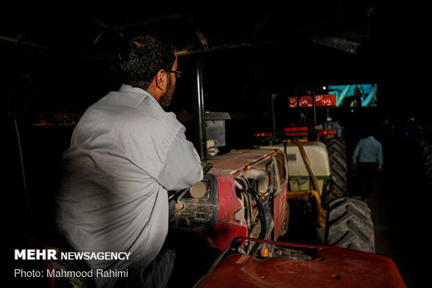 اکران فیلم خروج برای کشاورزان پیشوا