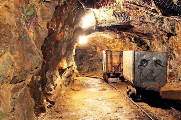 افزایش ۵۵ درصدی فروش شرکت های بزرگ معدنی در بورس