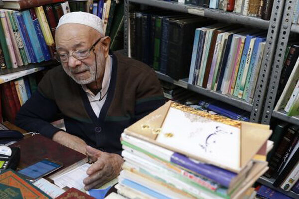 بیش از شش دهه جهاد مکتوب برای احیاء علوم دینی