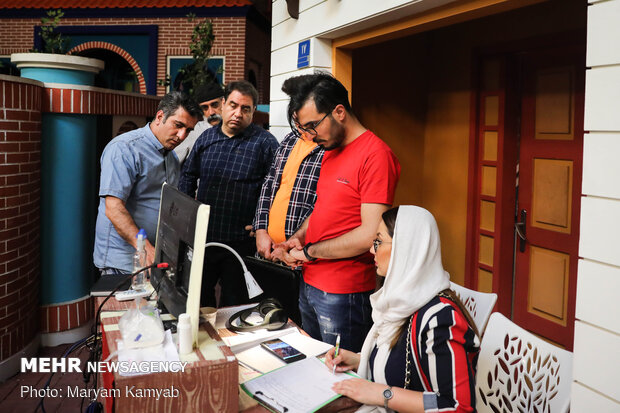 پشت صحنه برنامه بچه محل عمو پورنگ