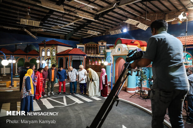 پشت صحنه برنامه بچه محل عمو پورنگ