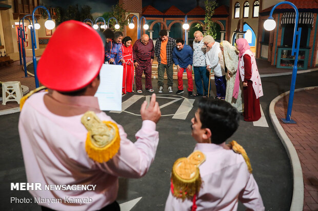 پشت صحنه برنامه بچه محل عمو پورنگ