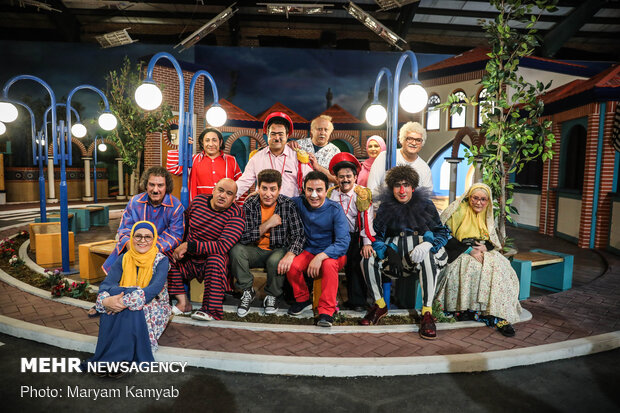 پشت صحنه برنامه بچه محل عمو پورنگ