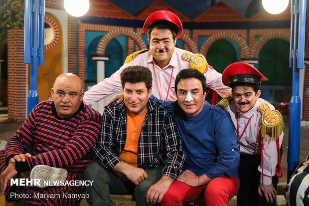 پشت صحنه برنامه بچه محل عمو پورنگ