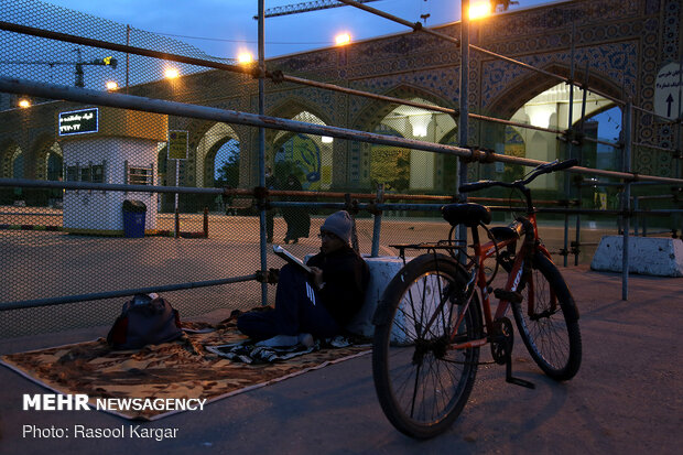 Nights of fasting month of Ramadan behind Imam Reza [PBUH] holy shrine