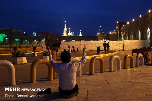 Nights of fasting month of Ramadan behind Imam Reza [PBUH] holy shrine