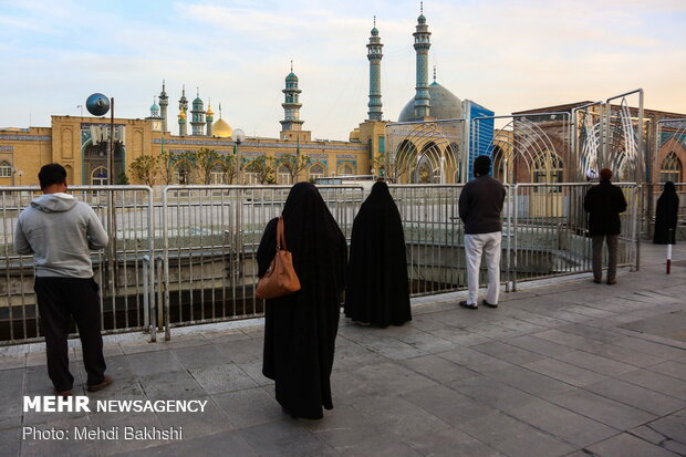 Fast-breaking moments at Hazrat Masoumeh holy shrine in Qom