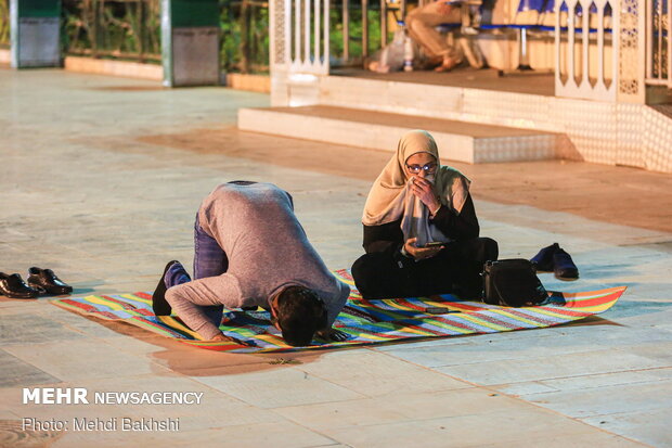 Fast-breaking moments at Hazrat Masoumeh holy shrine in Qom