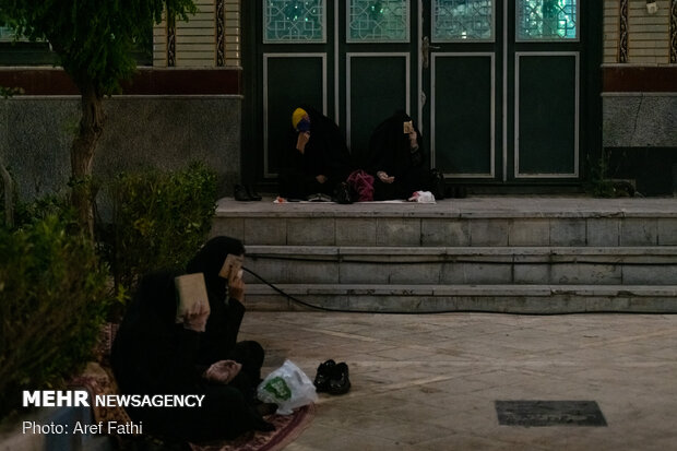 مراسم شب نوزدهم ماه مبارک رمضان در امامزاده اسماعیل(ع) شهریار