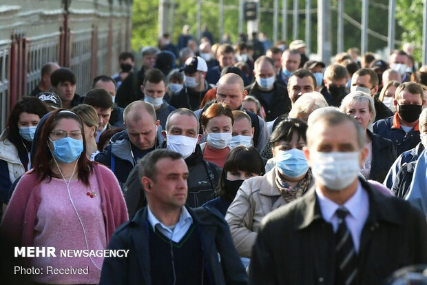 Moskova'da maske takma zorunluğu