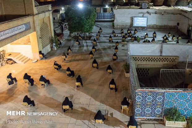 Şiraz'daki Kadir Gecesi merasiminden fotoğraflar