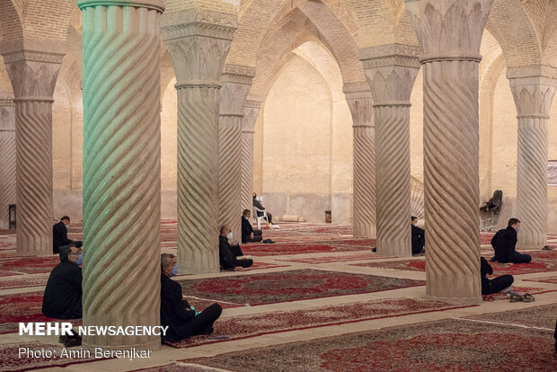 Şiraz'daki Kadir Gecesi merasiminden fotoğraflar