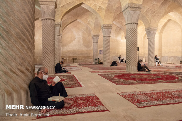 Şiraz'daki Kadir Gecesi merasiminden fotoğraflar