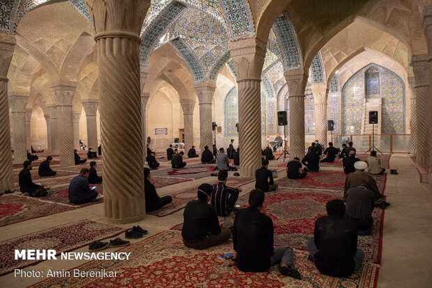 Şiraz'daki Kadir Gecesi merasiminden fotoğraflar