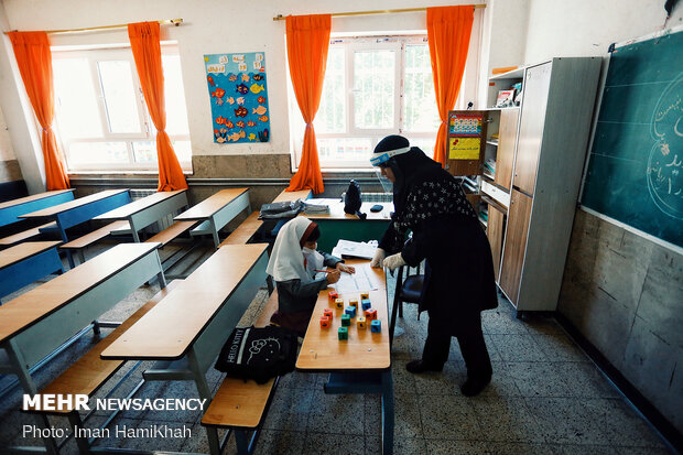بازگشایی مدارس در همدان