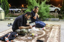 قم میں شب قدر مذہبی عقیدت کے ساتھ  منائی گئی