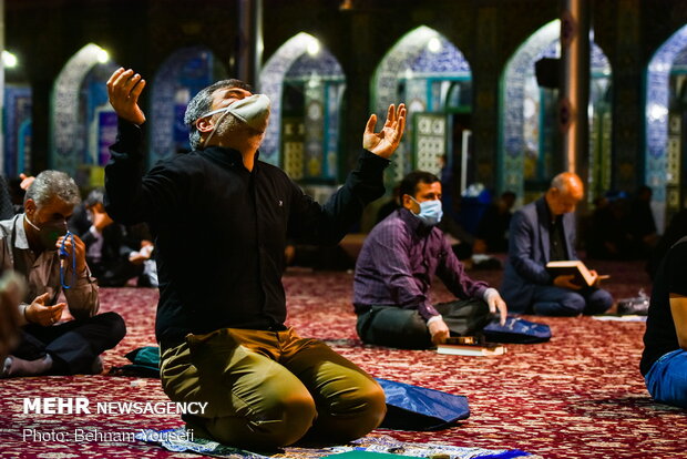 احیای شب بیست و سوم ماه مبارک رمضان در مساجد اراک