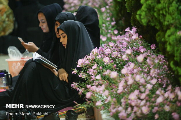 Third ceremony of Night of Decree held in Qom