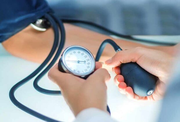 شناسایی بیش از ۶۰۰ بیمار فشارخون و دیابت در شهرستان مهر