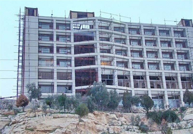 خواب ۲۴ ساله یک هتل صخره‌ای/ پروژه در انتظار فعالیت سرمایه‌گذار