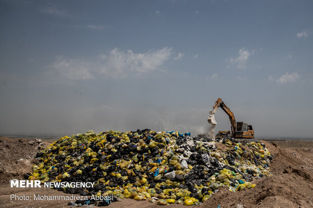 آمل در محاصره زباله/ آب شرب در معرض آلودگی