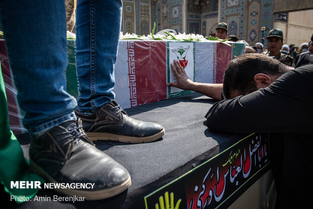 Funeral processions of 4 martyrs of Iranian Navy in Shiraz
