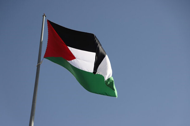 اهتزاز پرچم فلسطین اشغالی در شهر قم