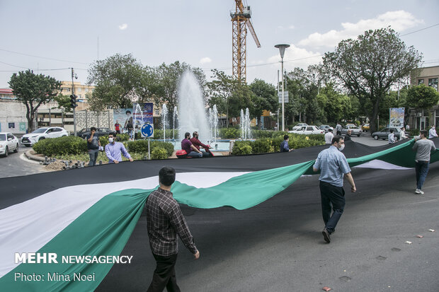 حرکت نمادین پرچم فلسطین در تبریز