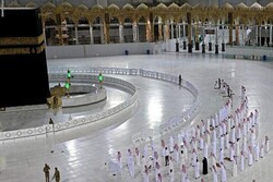 اقامه نماز عید فطر در حرمین شریفین بدون نمازگزار