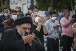 لویزان کے امامزادہ پنجتن میں نماز عید فطر کی ادائیگی