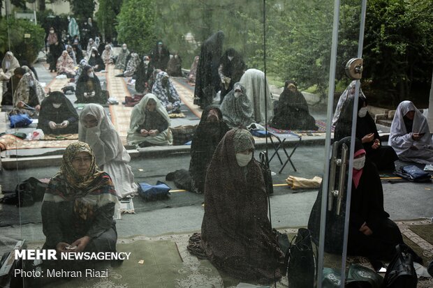 Eid al-Fitr prayers marked in Tehran University